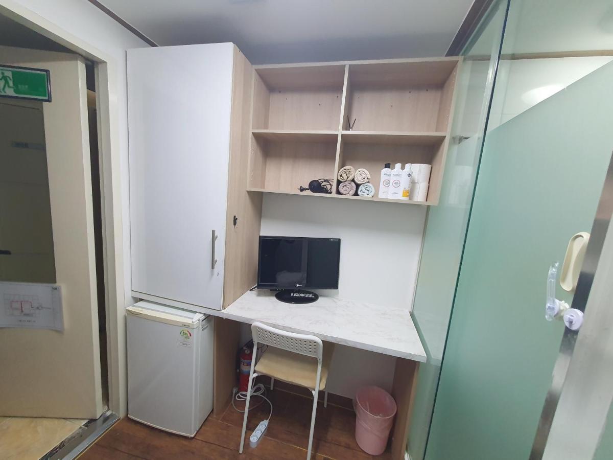 Apgujeong Home Seoul Exterior photo