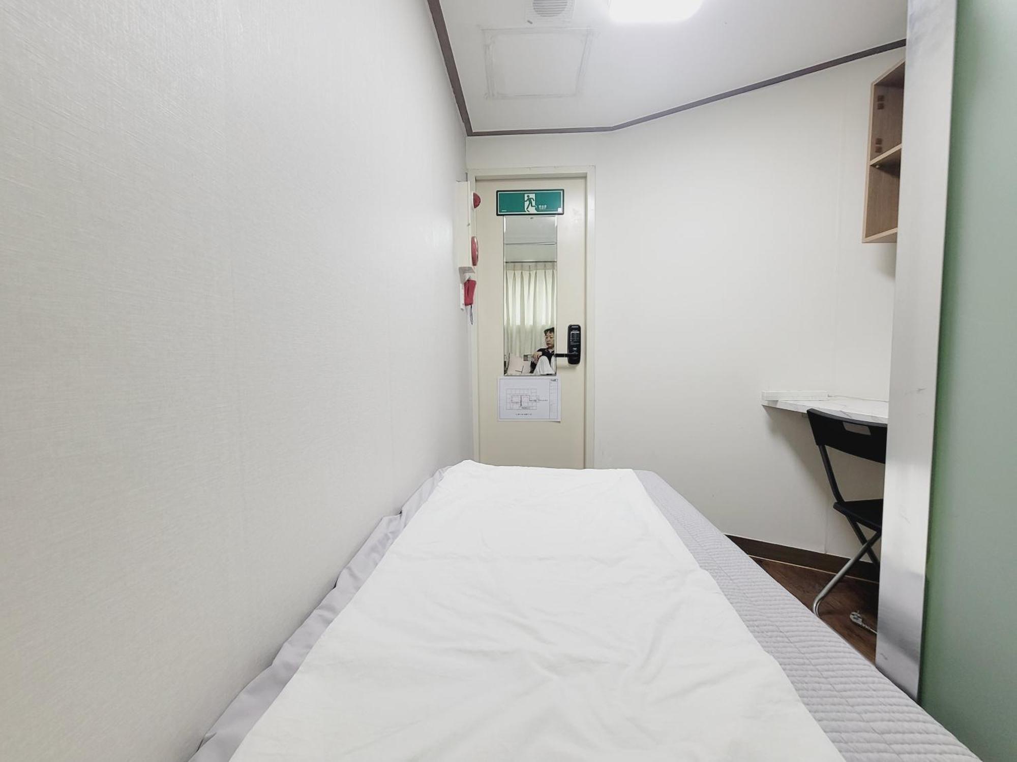 Apgujeong Home Seoul Exterior photo